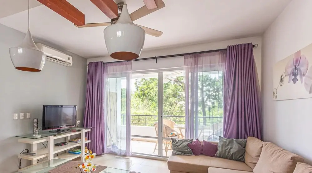 Infiniti Blu, Family Suite, Private Beach!
