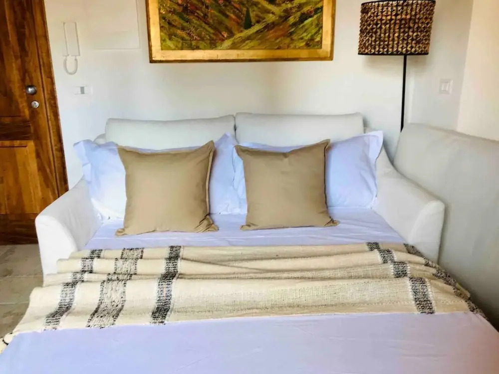Stylish Luxury Loft Sleeps 4 San Gimignano Tuscany