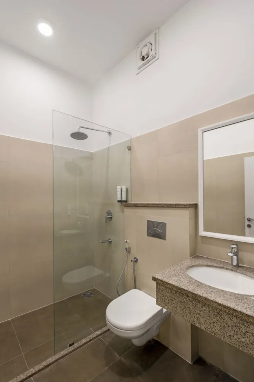 Bedzzz Varanasi by Leisure Hotels, 1 Km from Dashwasamedh Ghat
