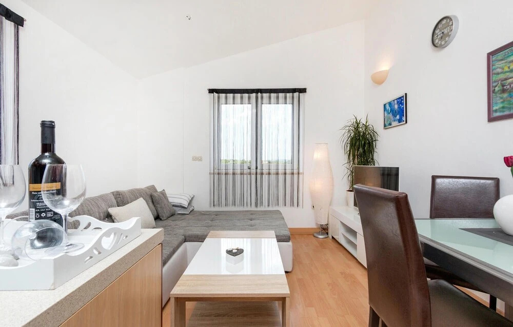 Awesome Apartment in Fazana With Wifi and 1 Bedrooms