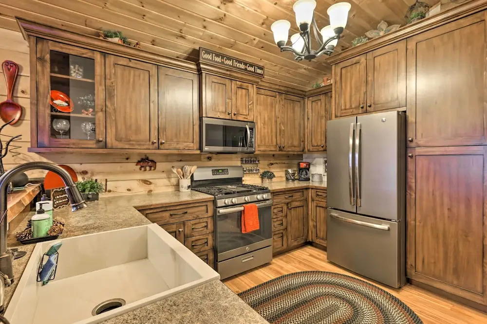 Cozy 'nora's Hideaway' - Charming, Quiet Log Cabin