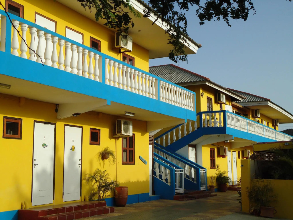 Sea Horizon Apartments