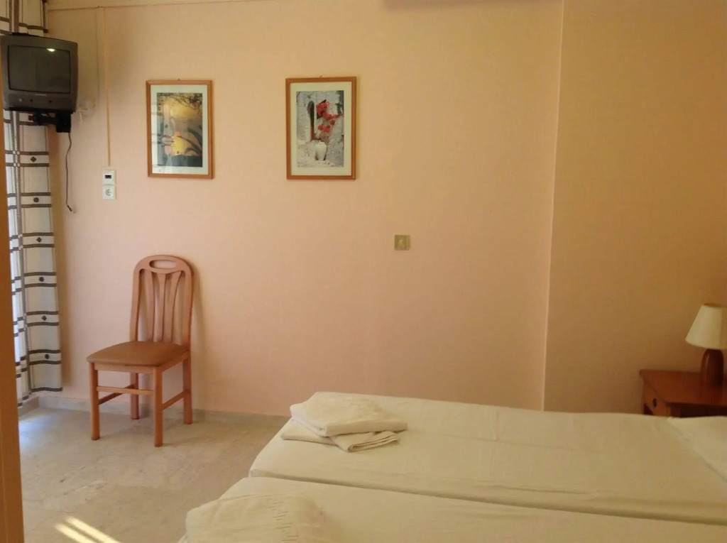 Hotel Summery