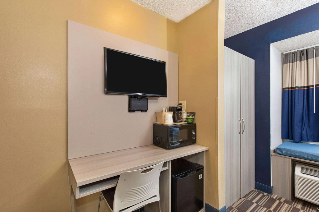 Microtel Inn & Suites by Wyndham Dry Ridge