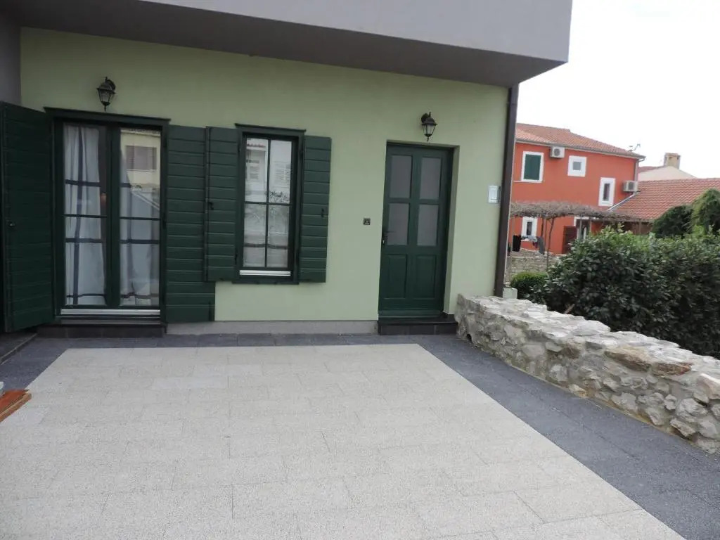 Apartments Lori