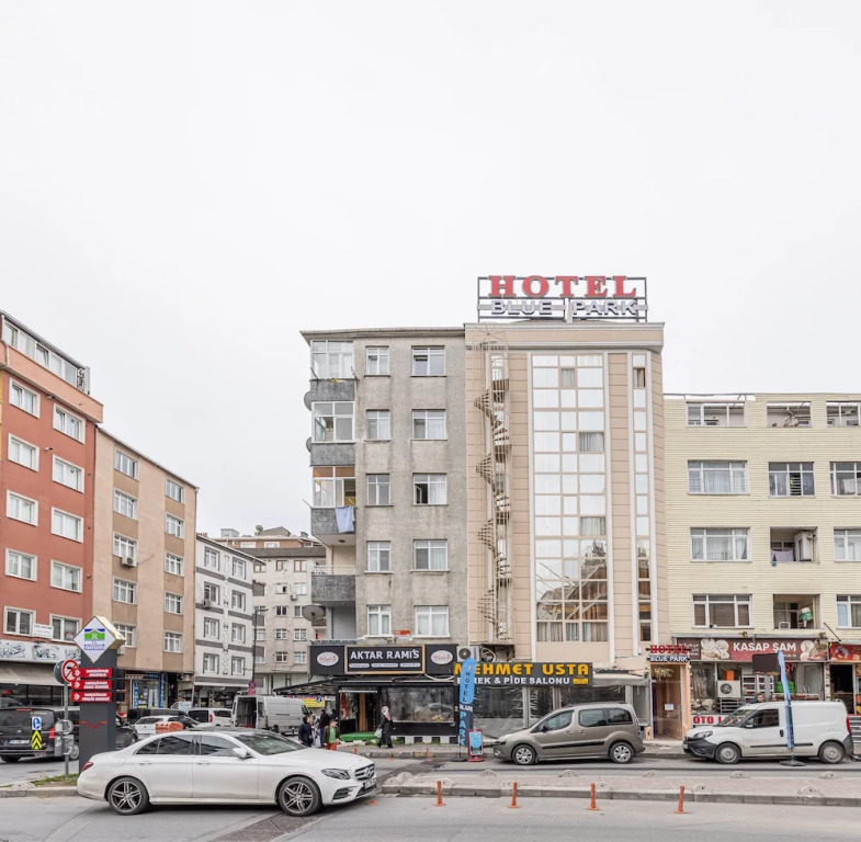 Blue Park Hotel
