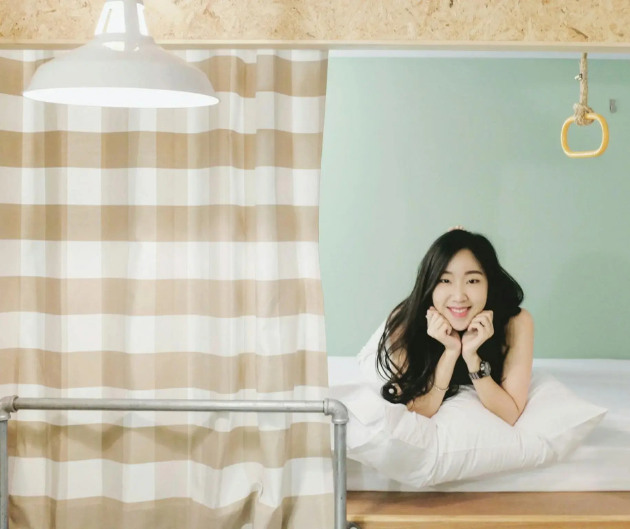 Barn & Bed Hostel at BTS Phrom Phong