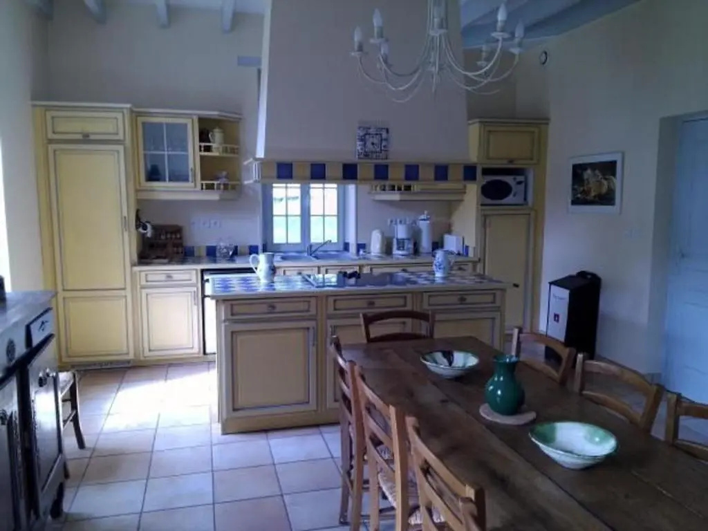 Gîte familial & authentique avec jardin arboré, entre Angers & Le Mans, idéal visites & détente - FR-1-410-208