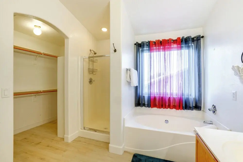 Spacious Phoenix-area Escape w/ Pool & Hot Tub