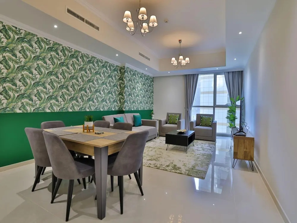 Grand 2BR Burj Khalifa Gym/pool by Belvilla