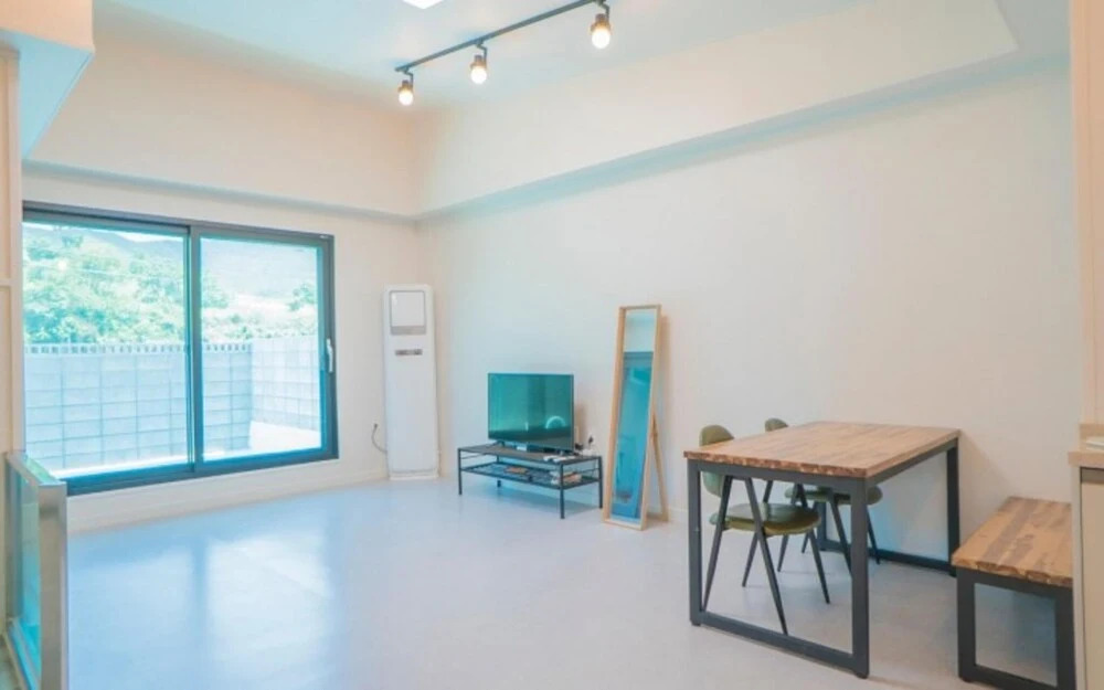 Yeongwol the Box Pension