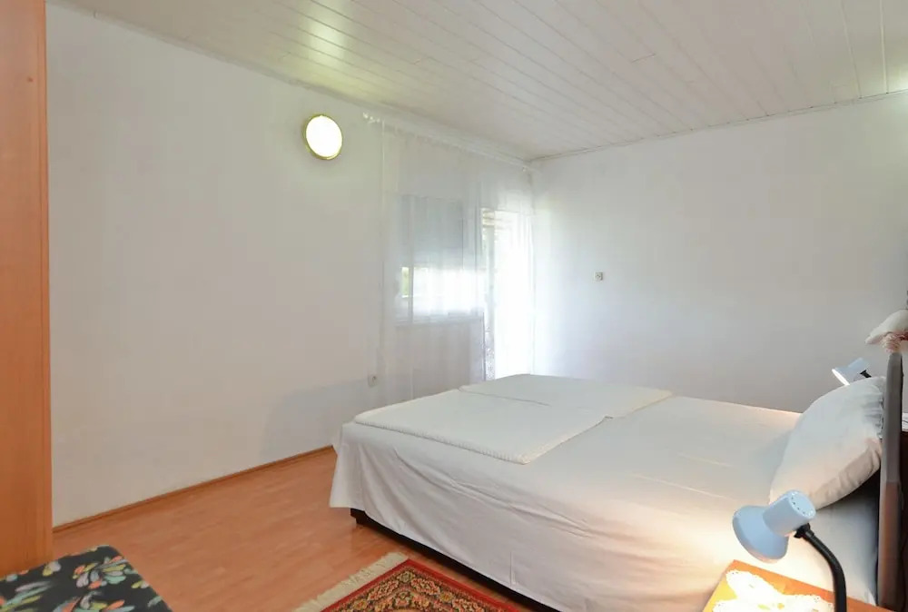 Apartment 1631
