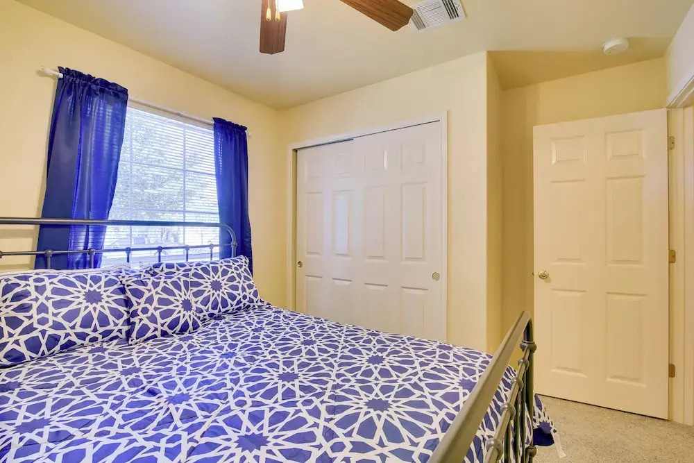 San Antonio Abode w/ Yard < 4 Mi to Lackland