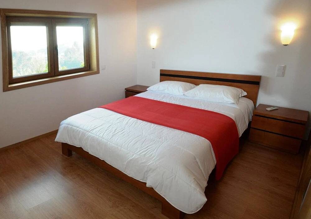 House With 8 Bedrooms in Celorico de Basto, With Pool Access, Furnishe