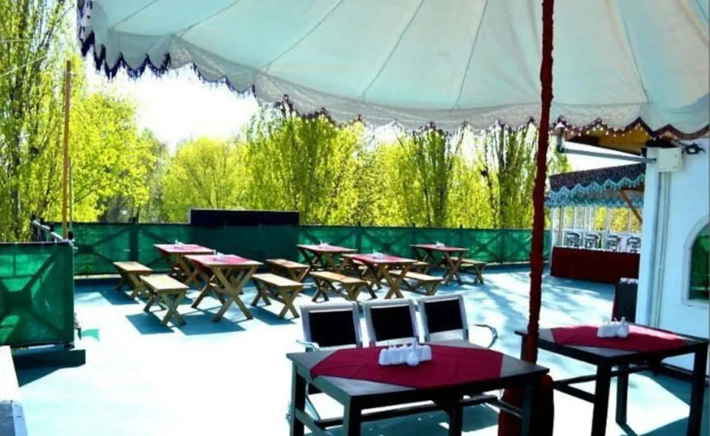 Hotel Green Leaf Srinagar