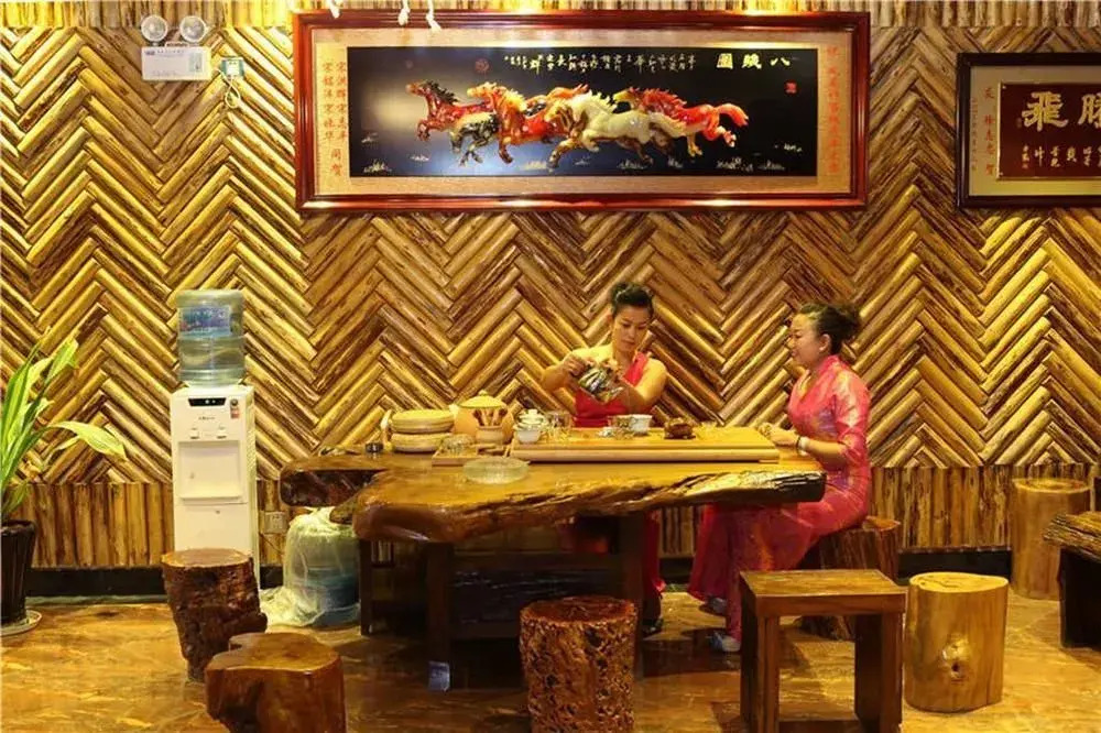 Xishuangbanna Fengweizhu Inn