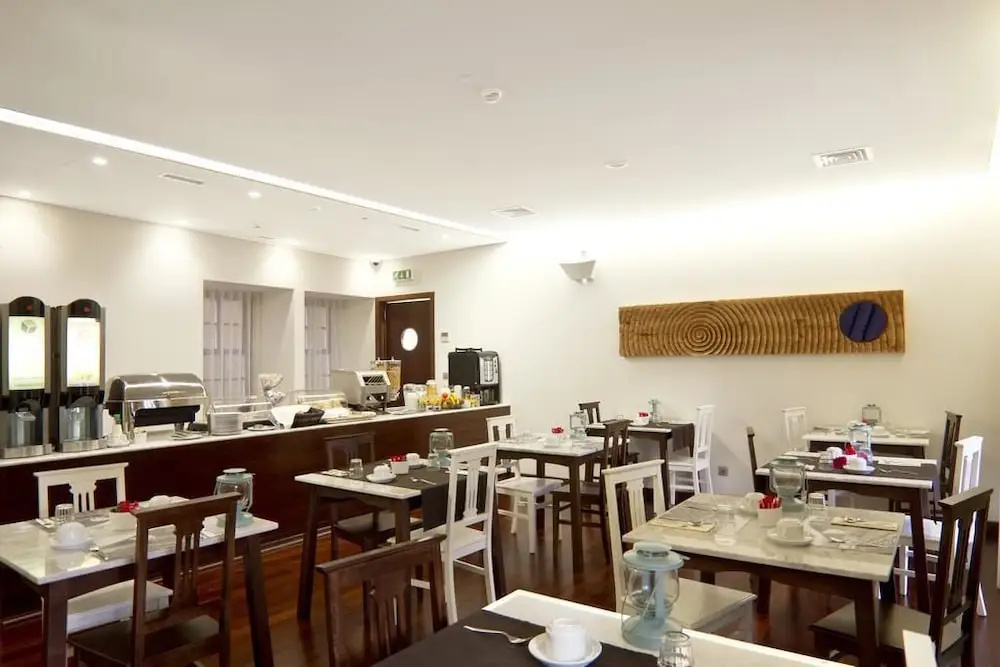 Oca Ribeira do Porto Hotel
