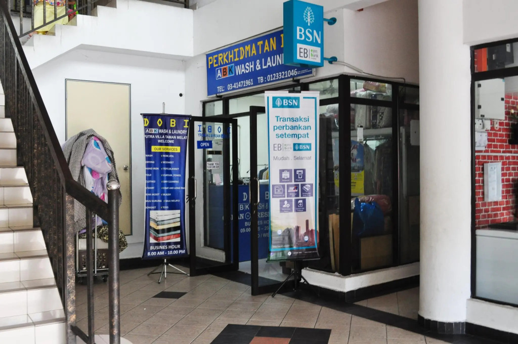 Cozy 3 Bedrooms Apartment Putra Villa Gombak