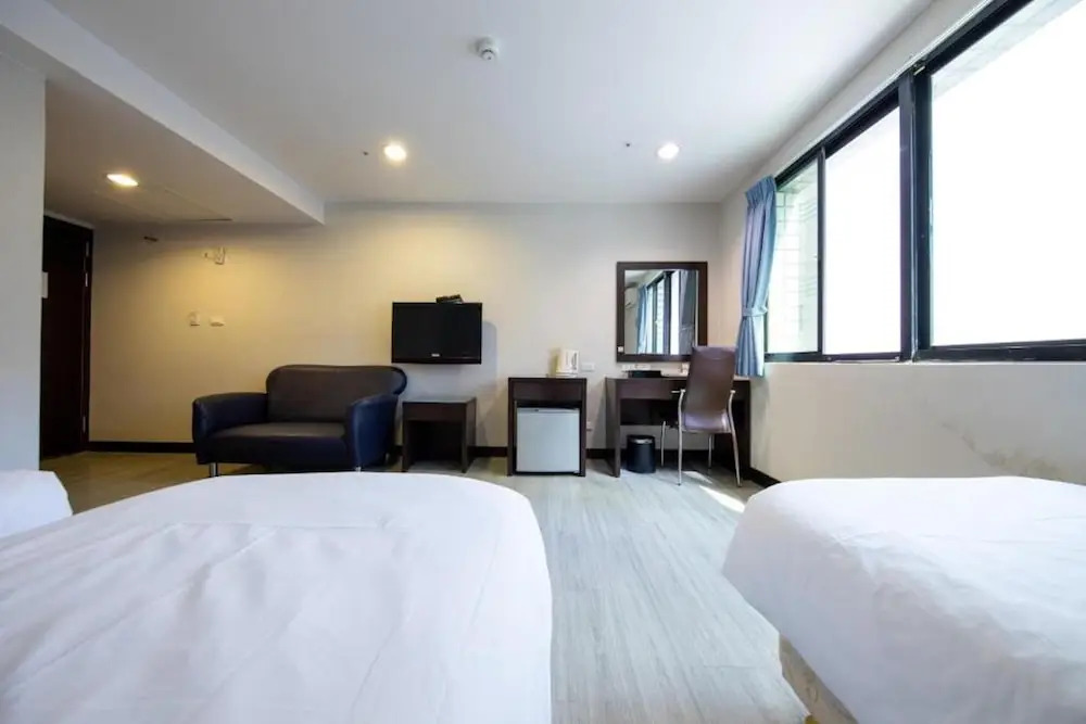 Newhotel