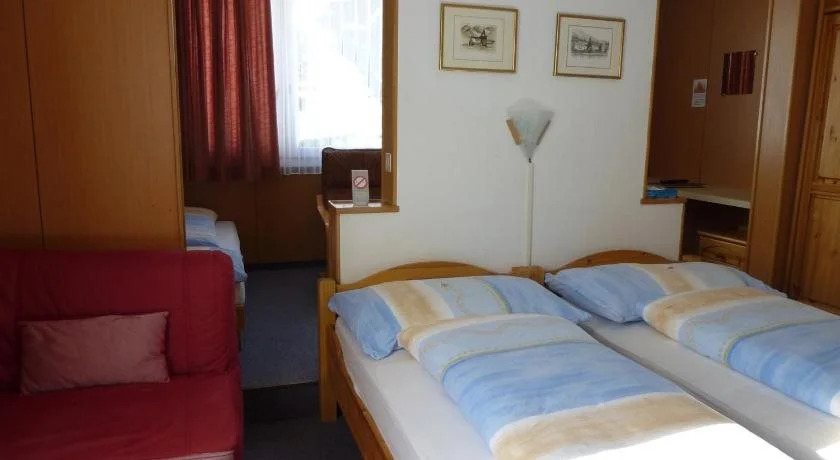 Hotel Elli