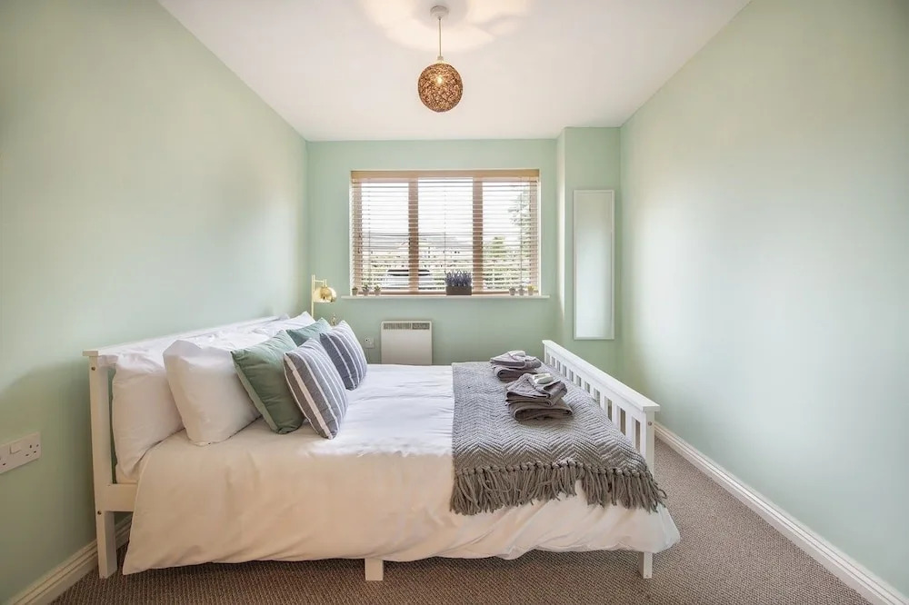 The Courtyard - a Beautifully Fitted 2 Bed Oxford City Apartment W/Parking