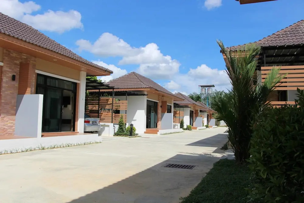 Light House Resort Trang