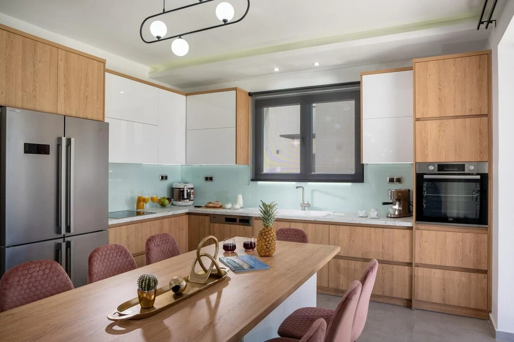 Luxurious Villa Mare - With 150m Pool