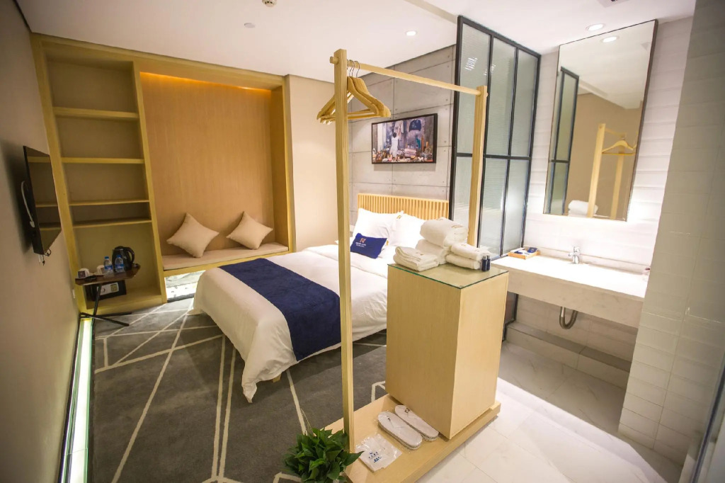 Arrivee Hotel