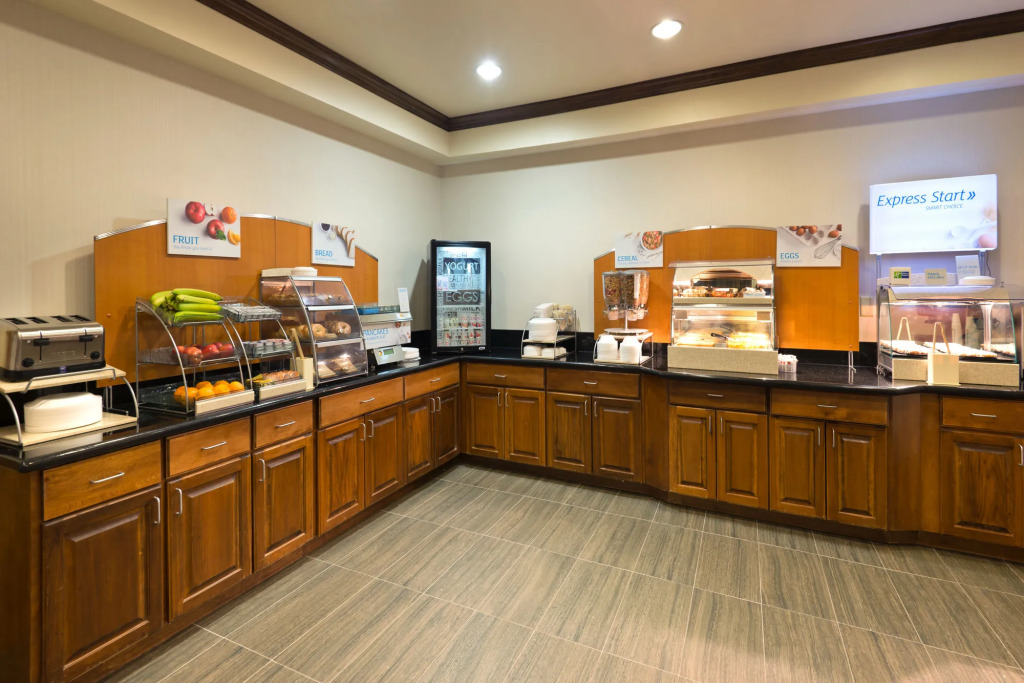 Holiday Inn Express Suites Little Rock West by IHG