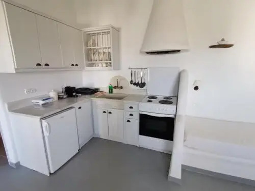 Elia Apartments