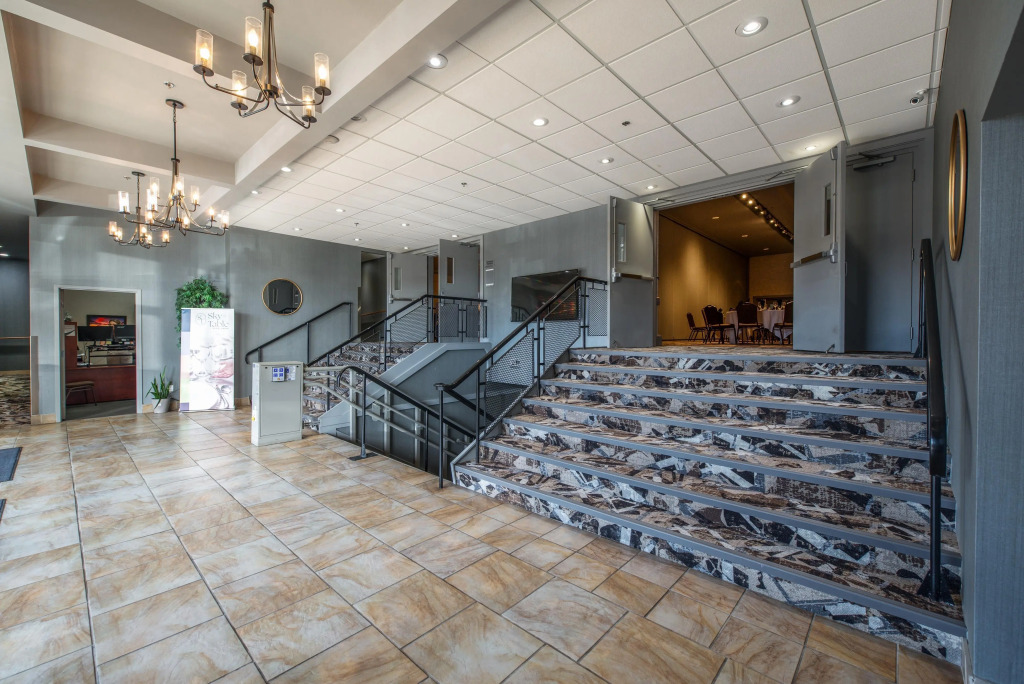Coast Lethbridge Hotel & Conference Centre