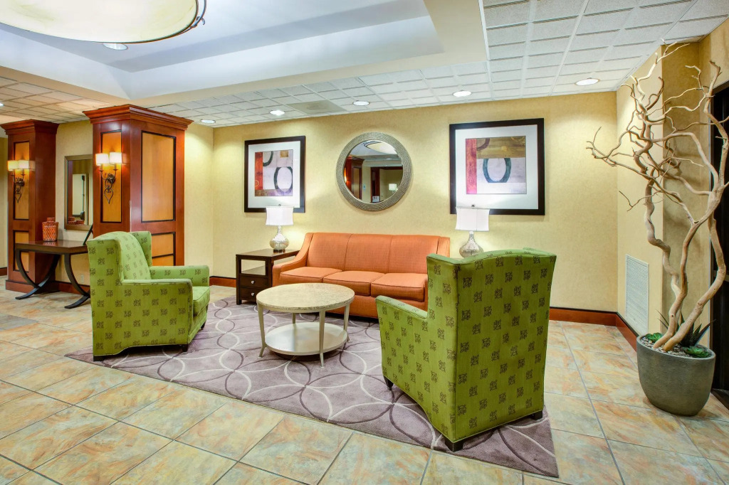 Holiday Inn Express Hotel & Suites Fort Wayne by IHG