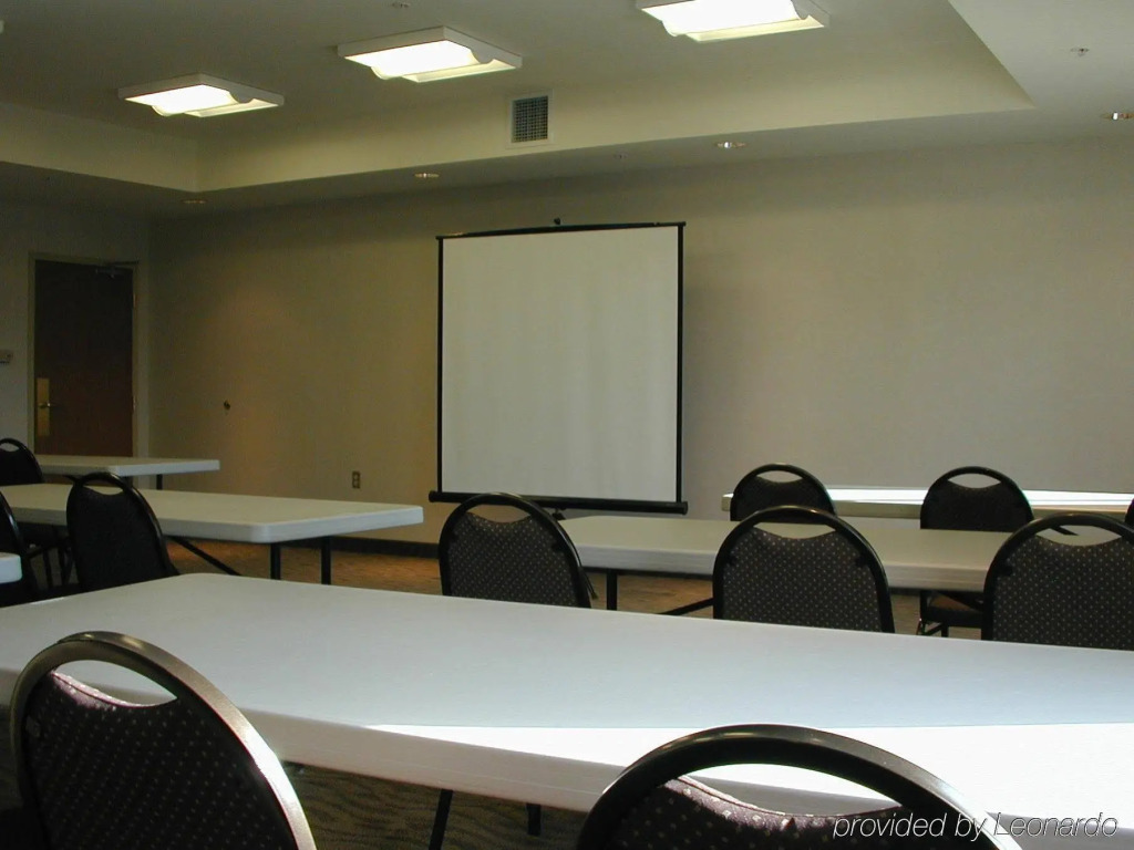 Holiday Inn Express Rochester-Victor by IHG