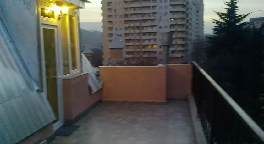 Sdayetsya v arendu posutochno kvartira v tbilisi