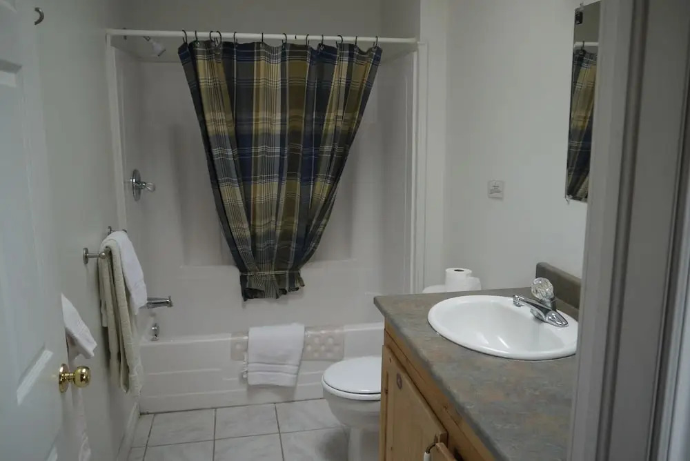 Emily's Oceanside Cottages