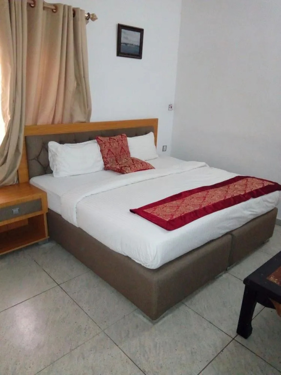 Laurintin Rose Hotel