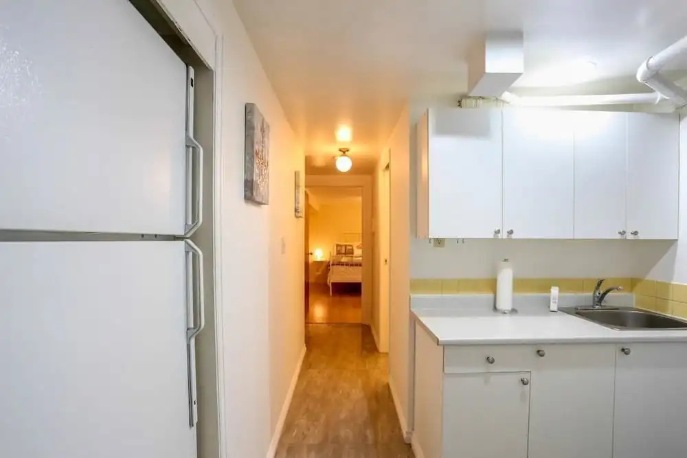 2bdr Suite UBC by Elevate Rooms