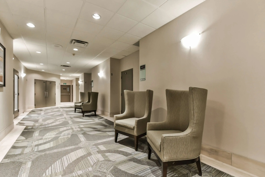 Best Western Plus Cambridge Hotel