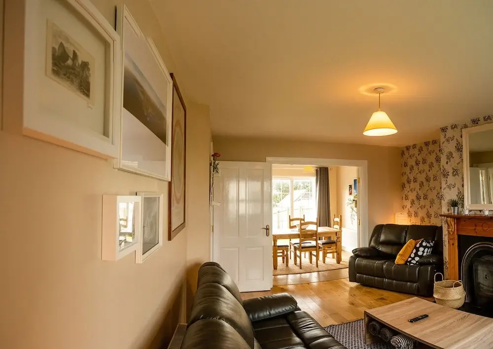 Modern Central Three Bedroom House