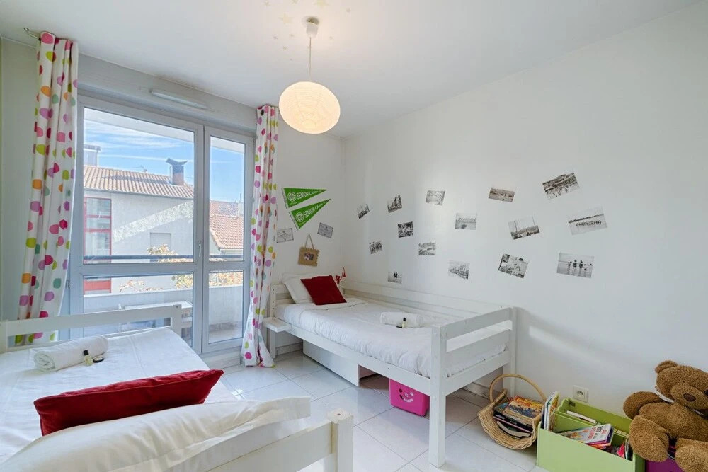 Beautiful T4 - AC - Parking - Balcony at Périer