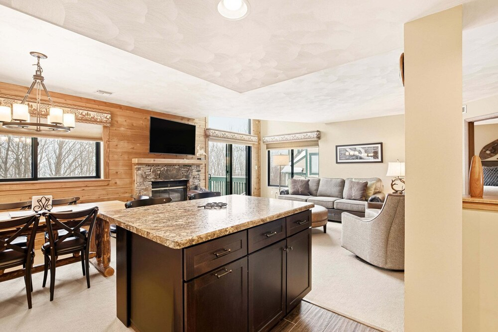 Seven Springs Meadowridge 3brloft Premier-cssv8011 3 Bedroom Condo