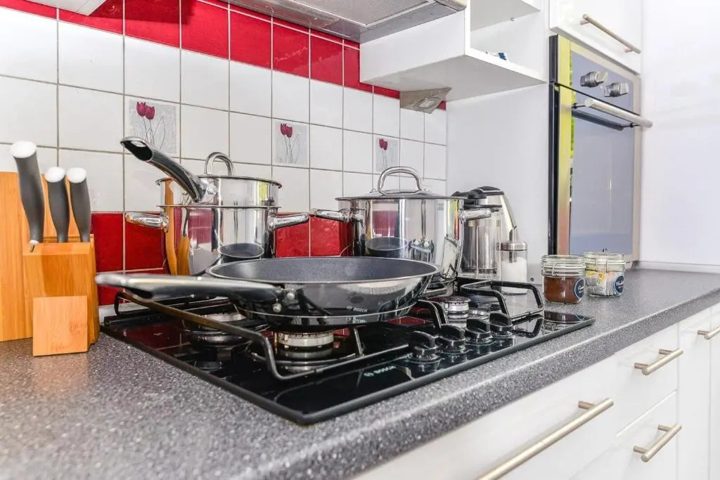 Rent Like Home - Świętokrzyska 32