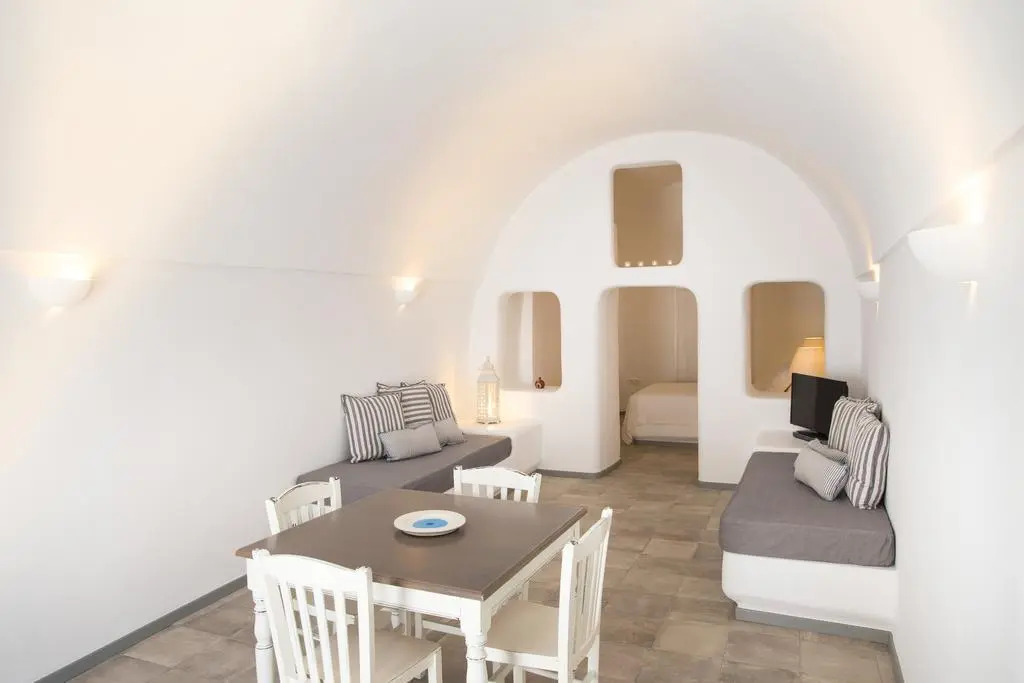 Il Melograno Traditional Cave House