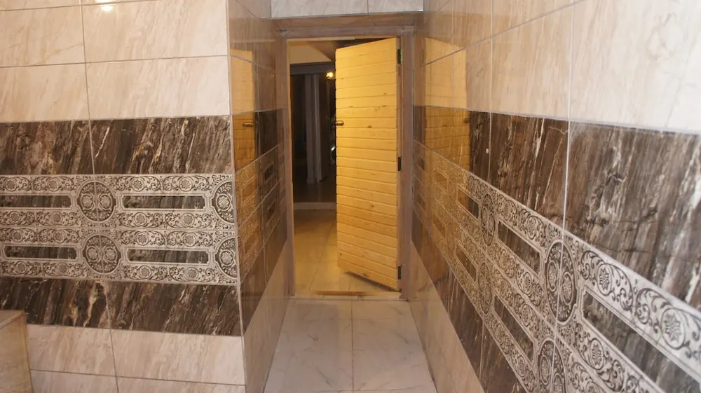 Newaz Hotel