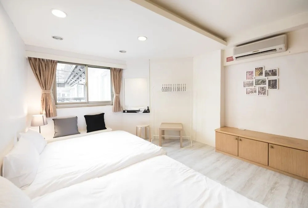 Love Hotel