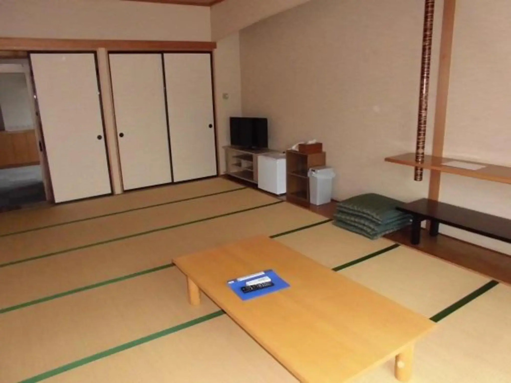 Quince Moriyoshi