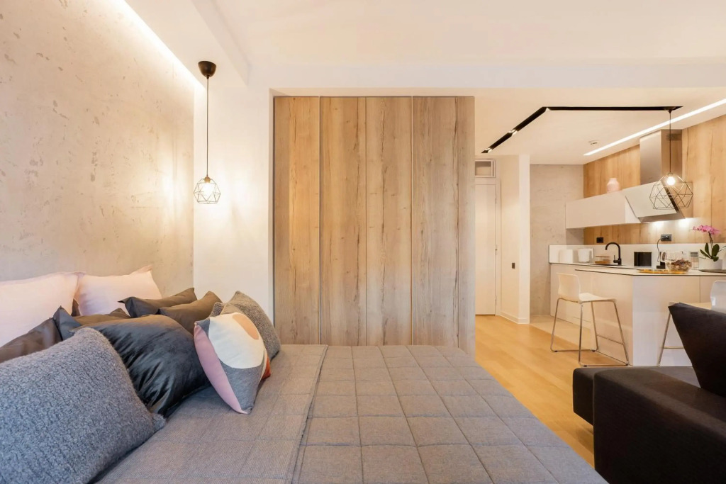 Stylish Luxury Apartment LEO, free garage, concierge, self-check-in, Wi-Fi