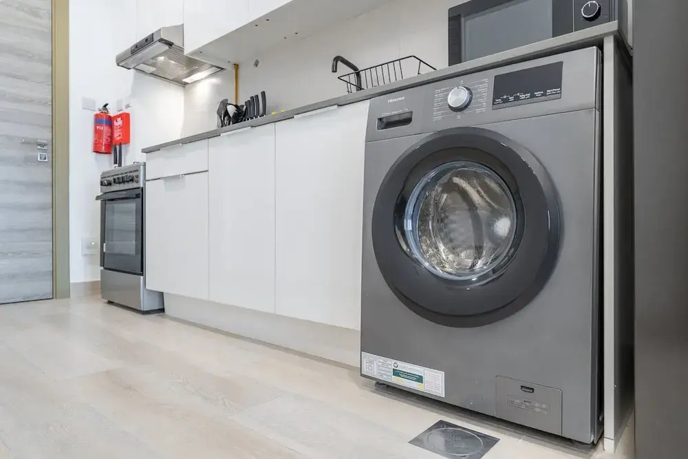 An Exceptional Studio in JVC That Sleeps 2