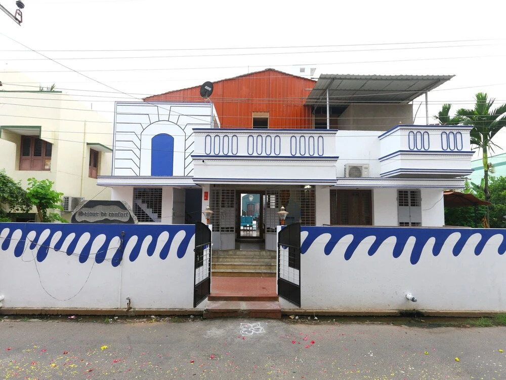 OYO 17062 Home Pleasant 1BHK Lawspet