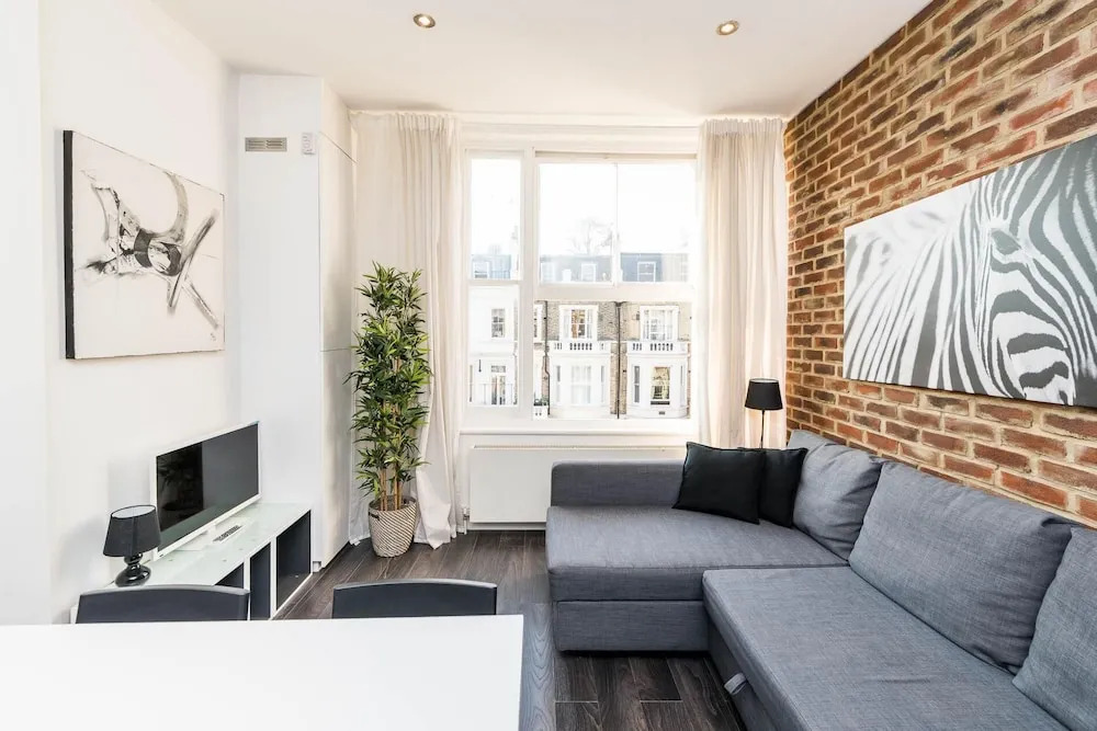 Fantastic 1BD Flat in the Centre